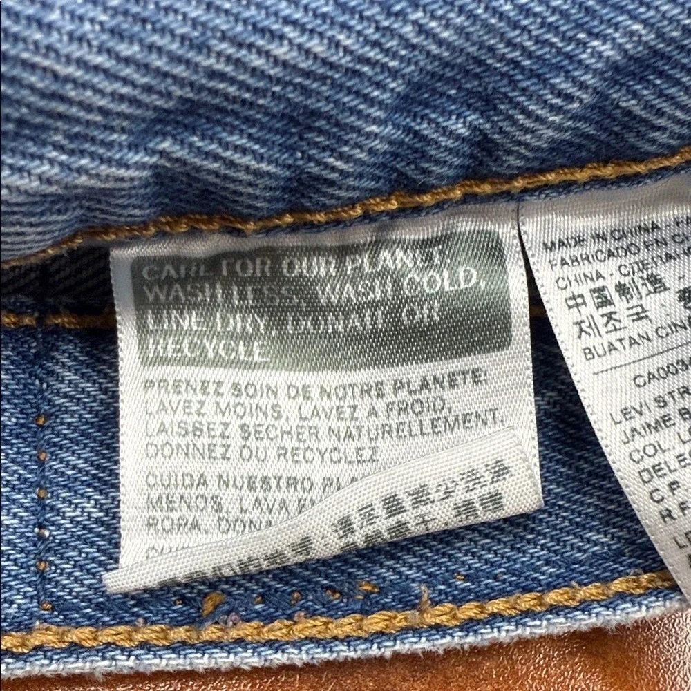 Levi's Light Blue Jean Cut-offs W 29‎